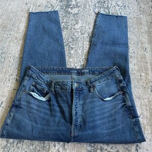 Old Navy Women's High-Rise Blue Straight Jeans